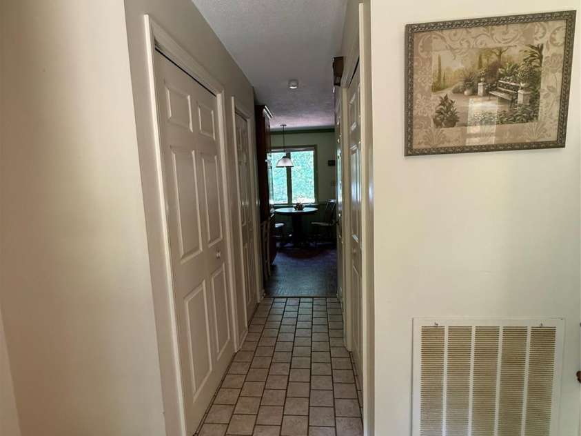 2015 39th Avenue, Hickory, NC 28601.  MLS# CAR4416463, YatesRealty ID 45674. 