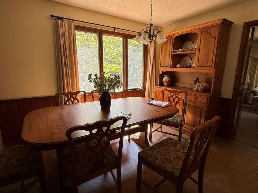 2015 39th Avenue, Hickory, NC 28601.  MLS# CAR4416463, YatesRealty ID 45674. 