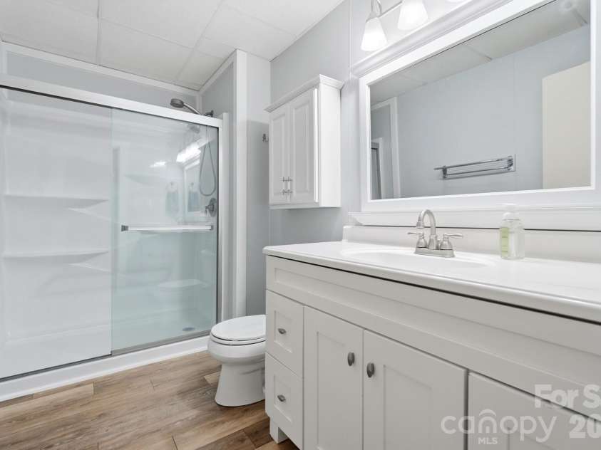 412 Link Street, Fort Mill, SC 29715.  MLS# CAR4416613, YatesRealty ID 45675. 