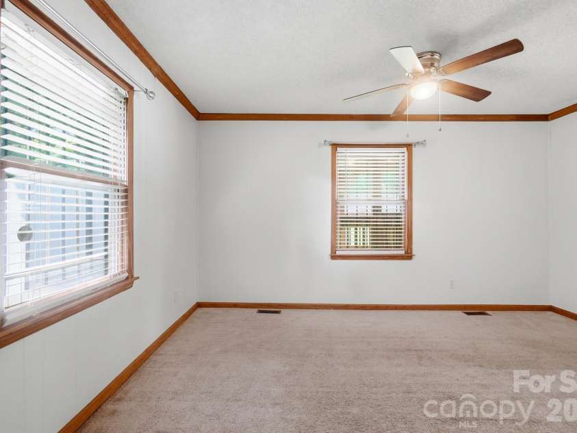 412 Link Street, Fort Mill, SC 29715.  MLS# CAR4416613, YatesRealty ID 45675. 