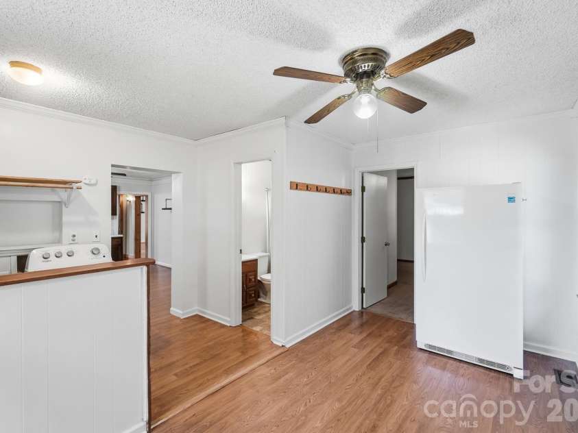 412 Link Street, Fort Mill, SC 29715.  MLS# CAR4416613, YatesRealty ID 45675. 