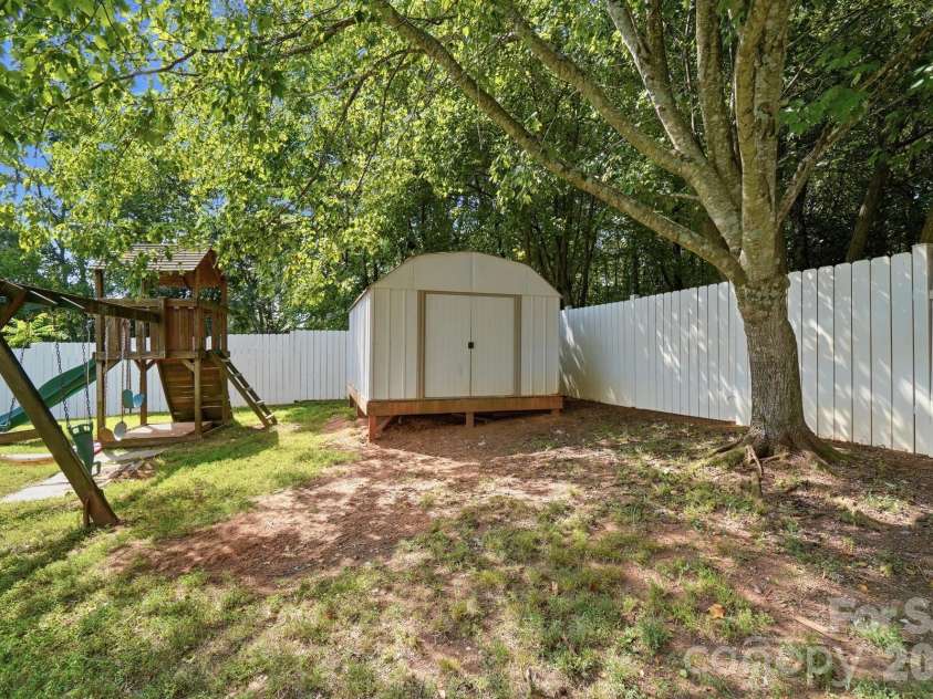 412 Link Street, Fort Mill, SC 29715.  MLS# CAR4416613, YatesRealty ID 45675. Shed Conveys