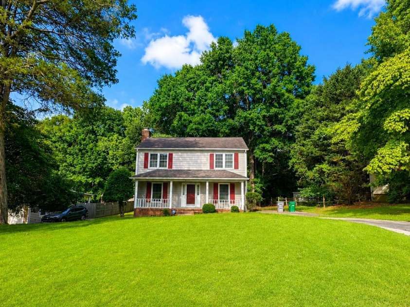 8826 Leipzig Drive, Charlotte, NC 28210.  MLS# CAR4401179, YatesRealty ID 45678. 