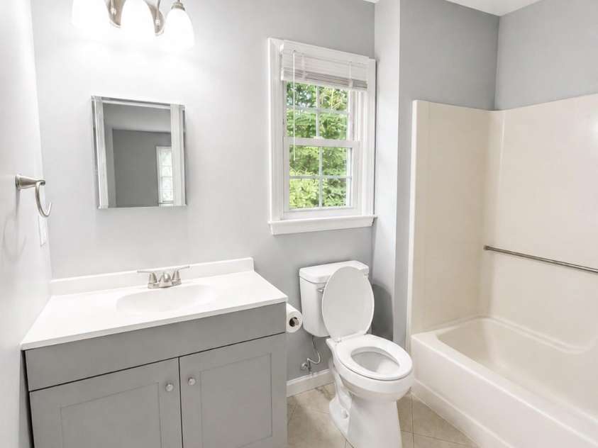 8826 Leipzig Drive, Charlotte, NC 28210.  MLS# CAR4401179, YatesRealty ID 45678. Primary Bathroom