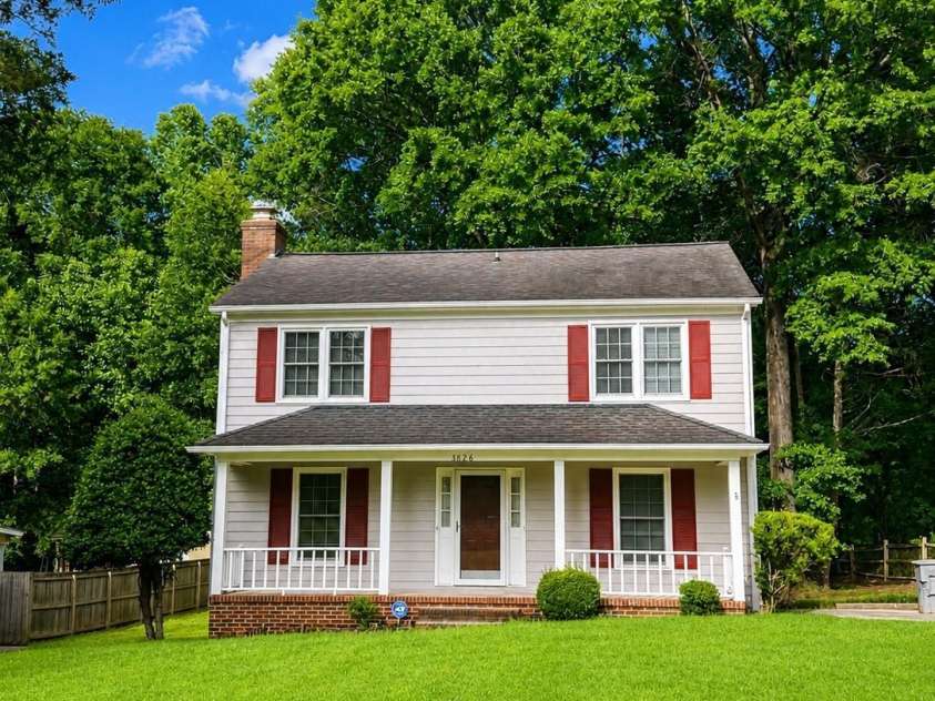 8826 Leipzig Drive, Charlotte, NC 28210.  MLS# CAR4401179, YatesRealty ID 45678. Welcome Home!