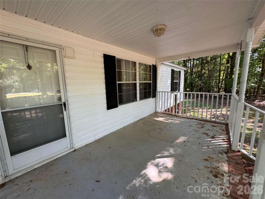 205 Star Road, York, SC 29745.  MLS# CAR4347804, YatesRealty ID 4568. 
