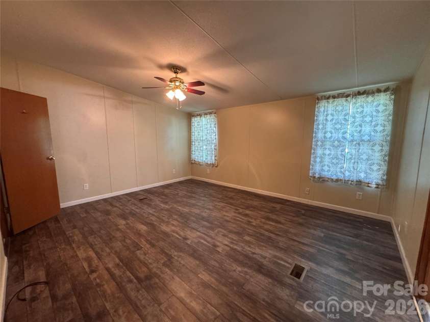205 Star Road, York, SC 29745.  MLS# CAR4347804, YatesRealty ID 4568. 