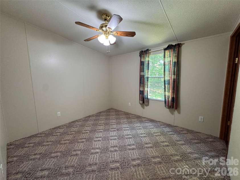 205 Star Road, York, SC 29745.  MLS# CAR4347804, YatesRealty ID 4568. 
