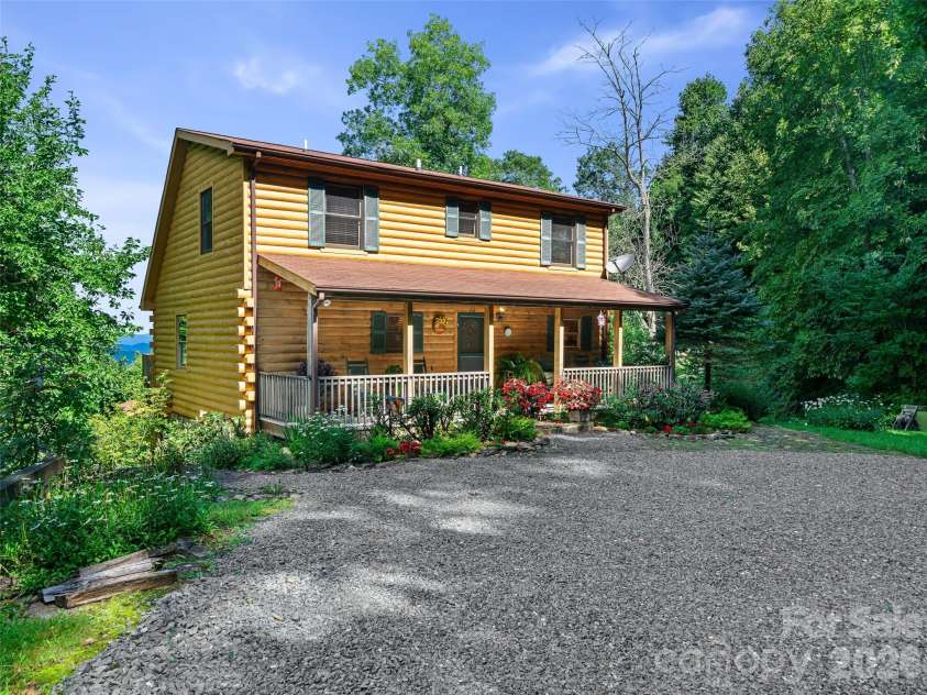 185 Blue Bird Lane, Spruce Pine, NC 28777.  MLS# CAR4416749, YatesRealty ID 45682. 