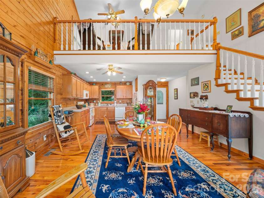 185 Blue Bird Lane, Spruce Pine, NC 28777.  MLS# CAR4416749, YatesRealty ID 45682. 