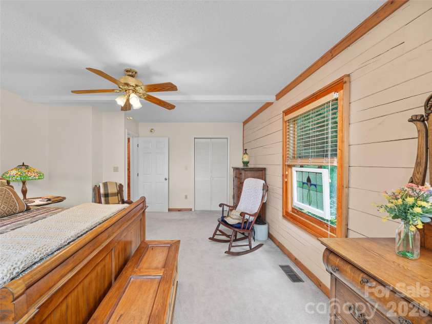 185 Blue Bird Lane, Spruce Pine, NC 28777.  MLS# CAR4416749, YatesRealty ID 45682. 