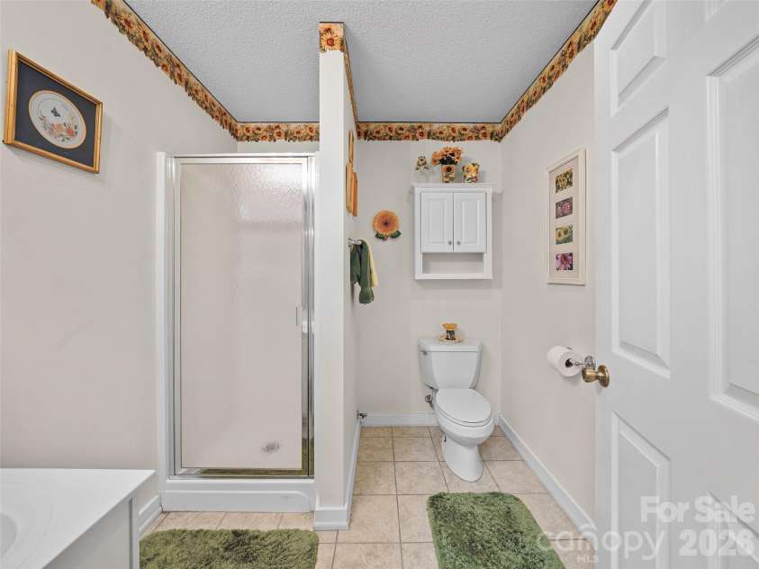 185 Blue Bird Lane, Spruce Pine, NC 28777.  MLS# CAR4416749, YatesRealty ID 45682. 