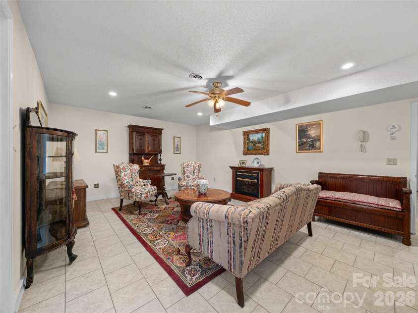 185 Blue Bird Lane, Spruce Pine, NC 28777.  MLS# CAR4416749, YatesRealty ID 45682. 
