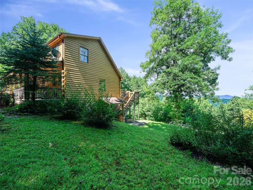 185 Blue Bird Lane, Spruce Pine, NC 28777.  MLS# CAR4416749, YatesRealty ID 45682. 