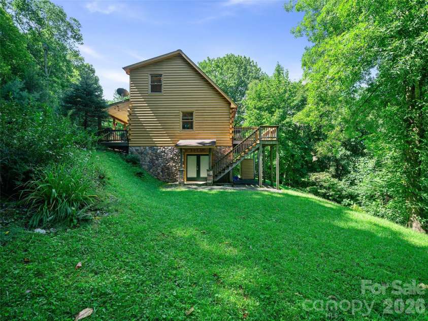 185 Blue Bird Lane, Spruce Pine, NC 28777.  MLS# CAR4416749, YatesRealty ID 45682. 