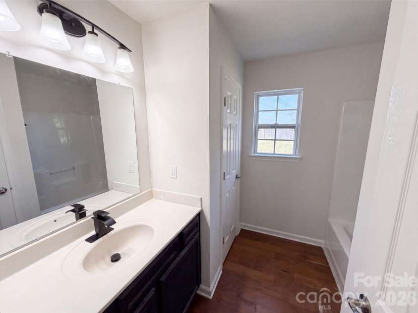 10933 Pointer Ridge Drive, Charlotte, NC 28214.  MLS# CAR4416762, YatesRealty ID 45683. 