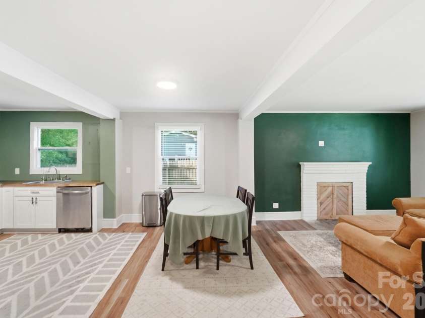817 Dunlap Street, Lancaster, SC 29720.  MLS# CAR4416744, YatesRealty ID 45684. 