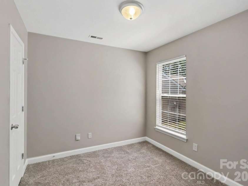 7035 Red Bud Circle, Charlotte, NC 28214.  MLS# CAR4406173, YatesRealty ID 45685. 