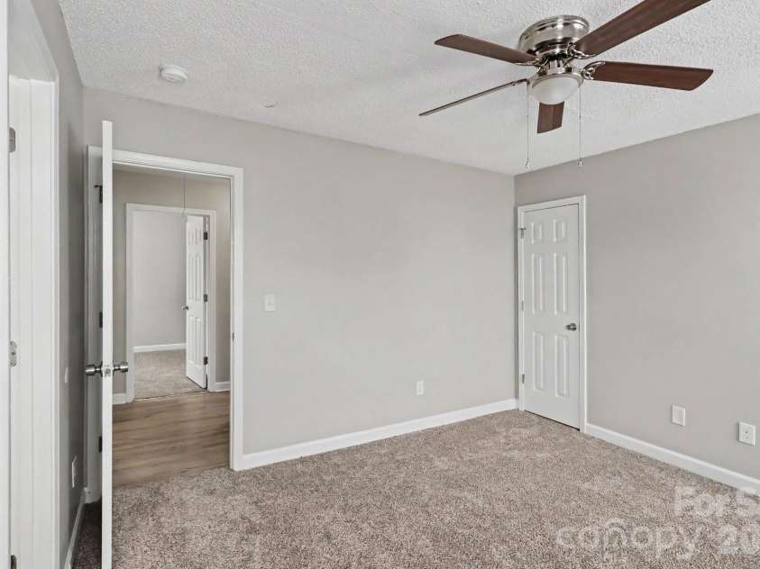 7035 Red Bud Circle, Charlotte, NC 28214.  MLS# CAR4406173, YatesRealty ID 45685. 