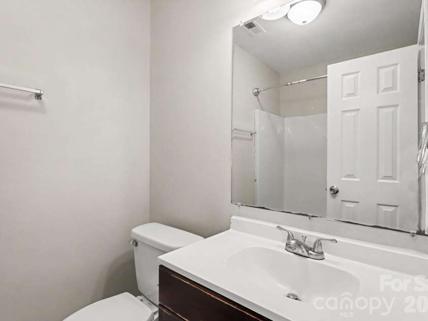 7035 Red Bud Circle, Charlotte, NC 28214.  MLS# CAR4406173, YatesRealty ID 45685. 