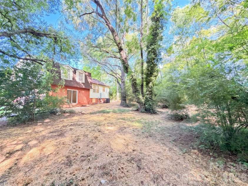2717 O Hara Drive, Charlotte, NC 28273.  MLS# CAR4416770, YatesRealty ID 45686. 