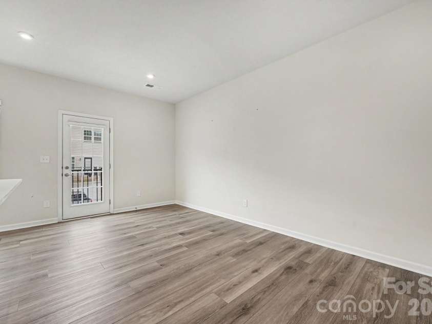 2405 Autumn Olive Lane, Matthews, NC 28104.  MLS# CAR4416584, YatesRealty ID 45689. 
