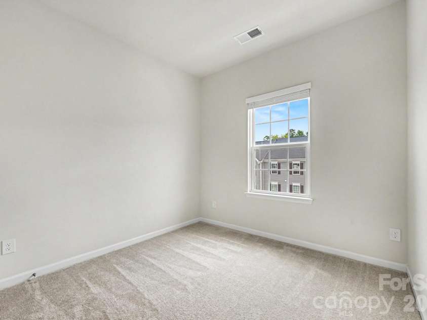 2405 Autumn Olive Lane, Matthews, NC 28104.  MLS# CAR4416584, YatesRealty ID 45689. 