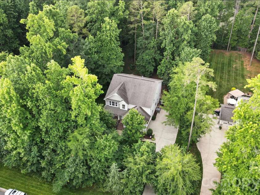 8214 Aspen Court, Charlotte, NC 28227.  MLS# CAR4272999, YatesRealty ID 4569. 