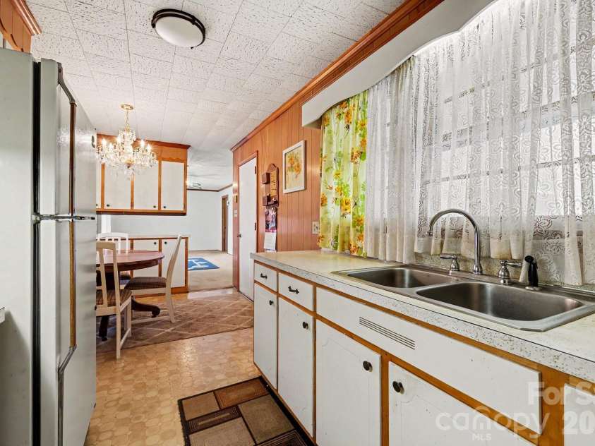 2997 Flat Creek Road, Lancaster, SC 29720.  MLS# CAR4415860, YatesRealty ID 45691. 