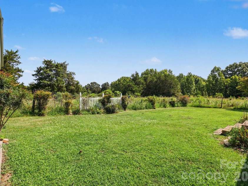 2997 Flat Creek Road, Lancaster, SC 29720.  MLS# CAR4415860, YatesRealty ID 45691. 