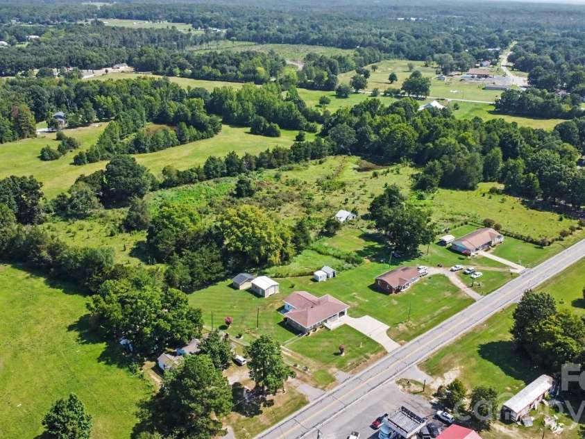 2997 Flat Creek Road, Lancaster, SC 29720.  MLS# CAR4415860, YatesRealty ID 45691. 