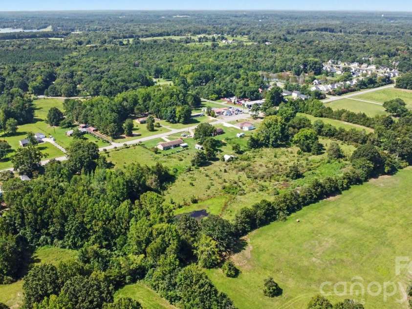 2997 Flat Creek Road, Lancaster, SC 29720.  MLS# CAR4415860, YatesRealty ID 45691. 