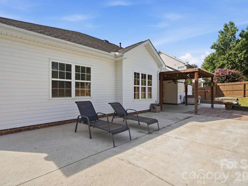 7877 Sedgebrook Drive, Stanley, NC 28164.  MLS# CAR4415944, YatesRealty ID 45692. 