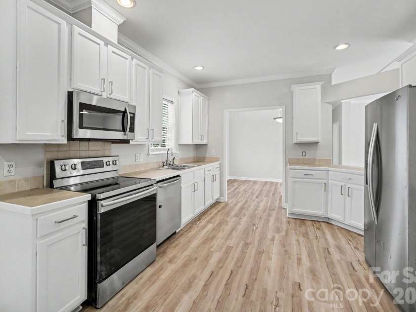 303 Hardin Circle, Grover, NC 28073.  MLS# CAR4414952, YatesRealty ID 45695. 