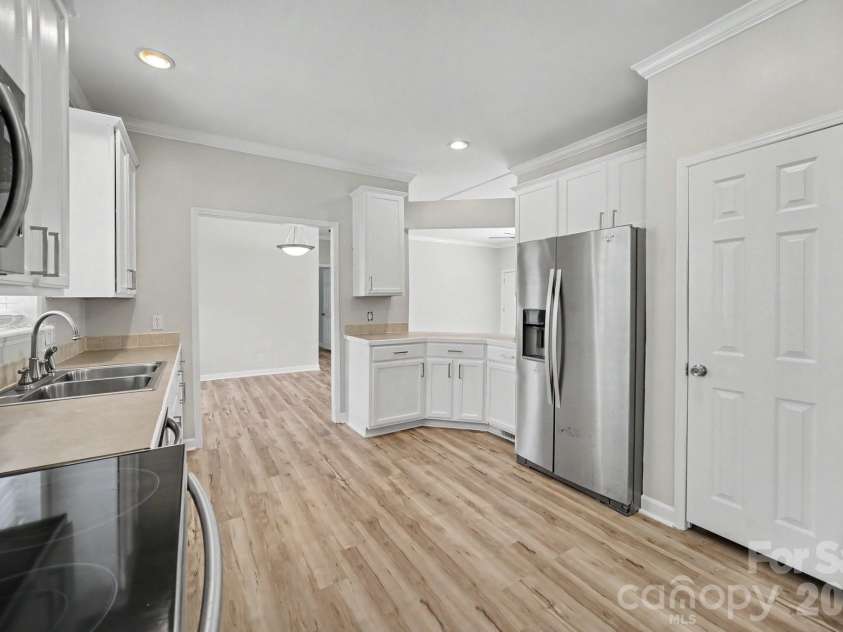 303 Hardin Circle, Grover, NC 28073.  MLS# CAR4414952, YatesRealty ID 45695. 