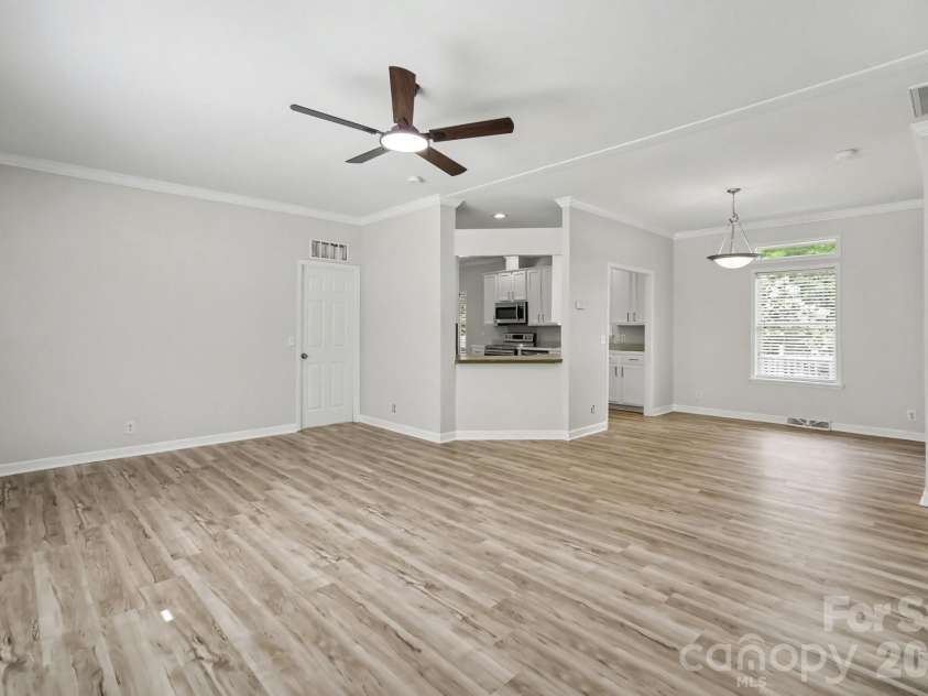 303 Hardin Circle, Grover, NC 28073.  MLS# CAR4414952, YatesRealty ID 45695. 