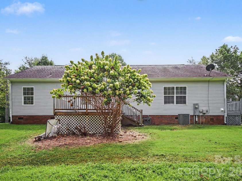 303 Hardin Circle, Grover, NC 28073.  MLS# CAR4414952, YatesRealty ID 45695. 