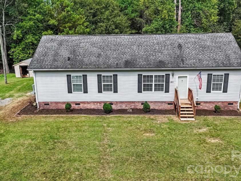 303 Hardin Circle, Grover, NC 28073.  MLS# CAR4414952, YatesRealty ID 45695. 
