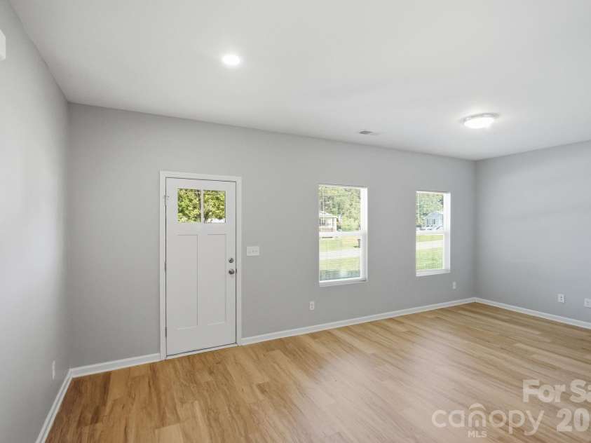 603 10th Street, Bessemer City, NC 28016.  MLS# CAR4415989, YatesRealty ID 45697. 