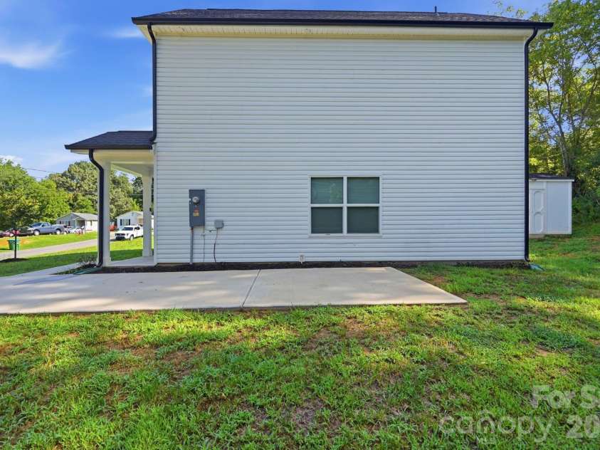 603 10th Street, Bessemer City, NC 28016.  MLS# CAR4415989, YatesRealty ID 45697. 