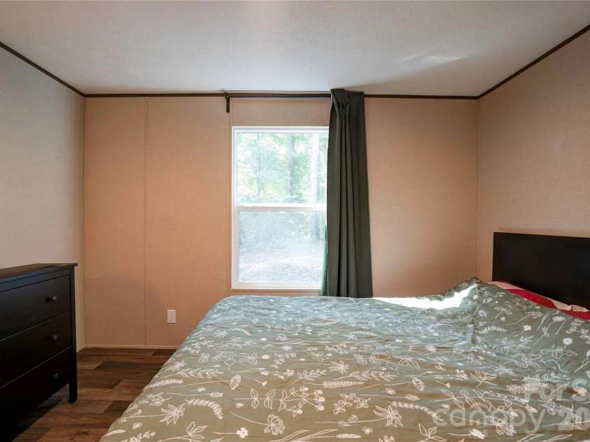 737 Pleasantdale Drive, Shelby, NC 28150.  MLS# CAR4416272, YatesRealty ID 45698. 