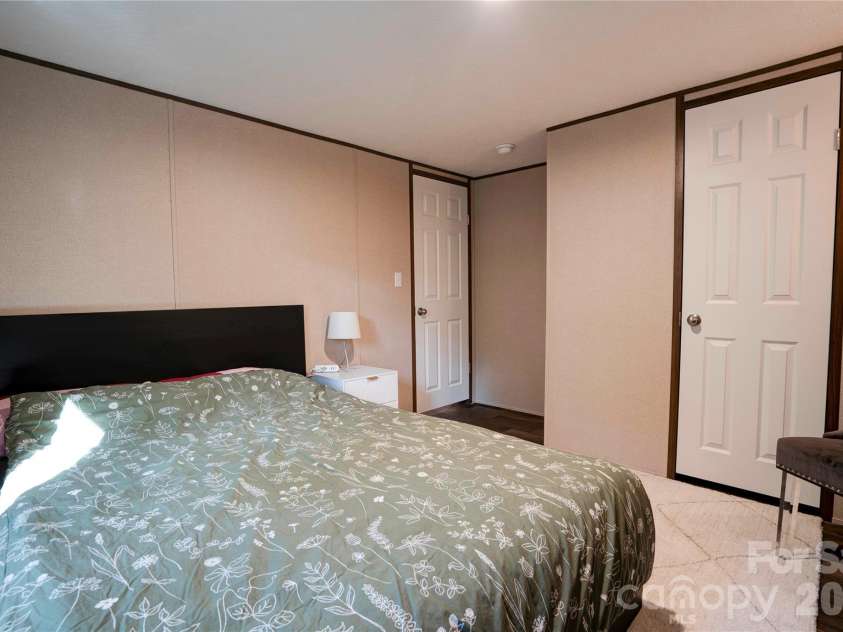 737 Pleasantdale Drive, Shelby, NC 28150.  MLS# CAR4416272, YatesRealty ID 45698. 