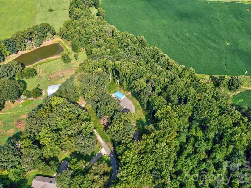737 Pleasantdale Drive, Shelby, NC 28150.  MLS# CAR4416272, YatesRealty ID 45698. 