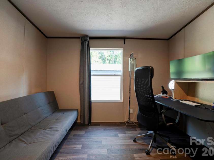 737 Pleasantdale Drive, Shelby, NC 28150.  MLS# CAR4416272, YatesRealty ID 45698. 