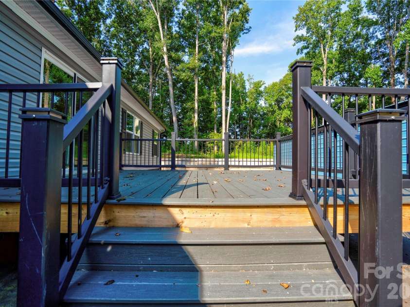 737 Pleasantdale Drive, Shelby, NC 28150.  MLS# CAR4416272, YatesRealty ID 45698. 
