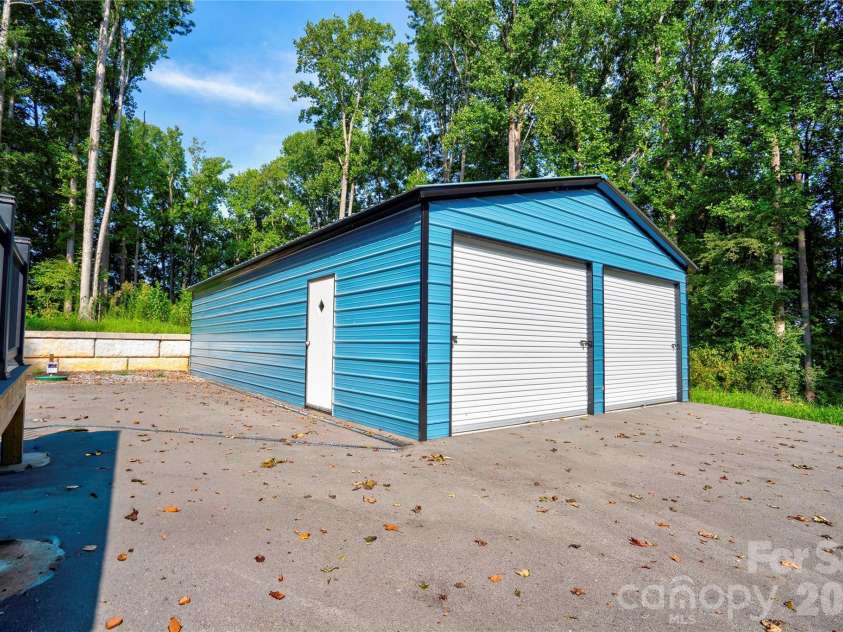 737 Pleasantdale Drive, Shelby, NC 28150.  MLS# CAR4416272, YatesRealty ID 45698. 