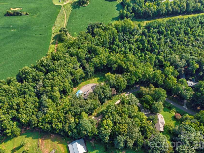 737 Pleasantdale Drive, Shelby, NC 28150.  MLS# CAR4416272, YatesRealty ID 45698. 