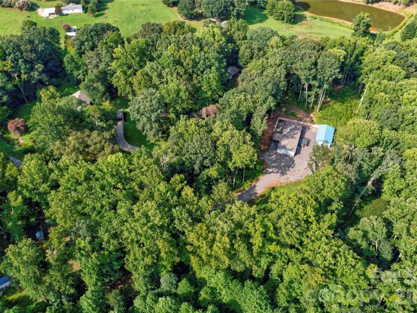 737 Pleasantdale Drive, Shelby, NC 28150.  MLS# CAR4416272, YatesRealty ID 45698. 