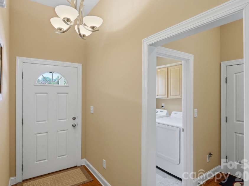 107 Vista View Place, Mooresville, NC 28117.  MLS# CAR4416778, YatesRealty ID 45699. 