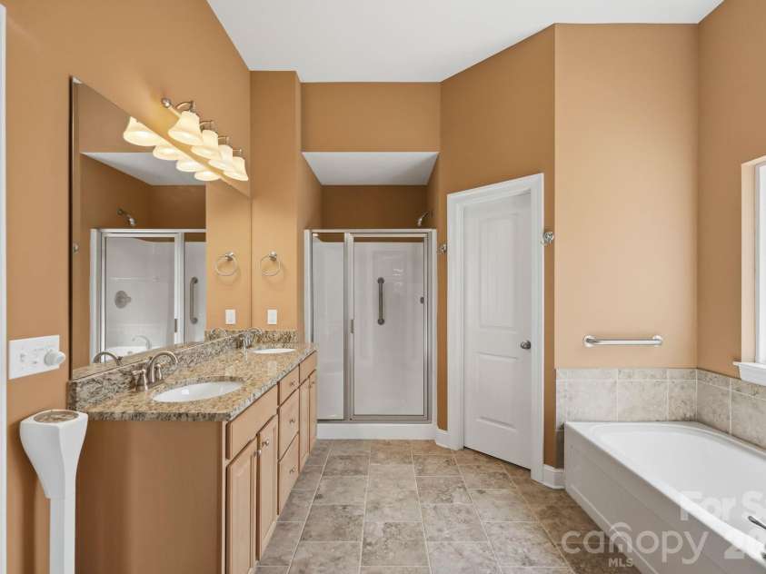 107 Vista View Place, Mooresville, NC 28117.  MLS# CAR4416778, YatesRealty ID 45699. 